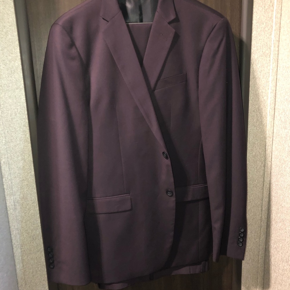 Men’s Warehouse Suit